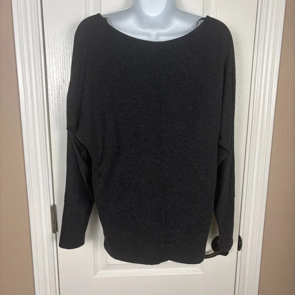 Roadrunner Sports Women's Grey Long Sleeve V-Neck Active Pullover Sporty Top Sm‎